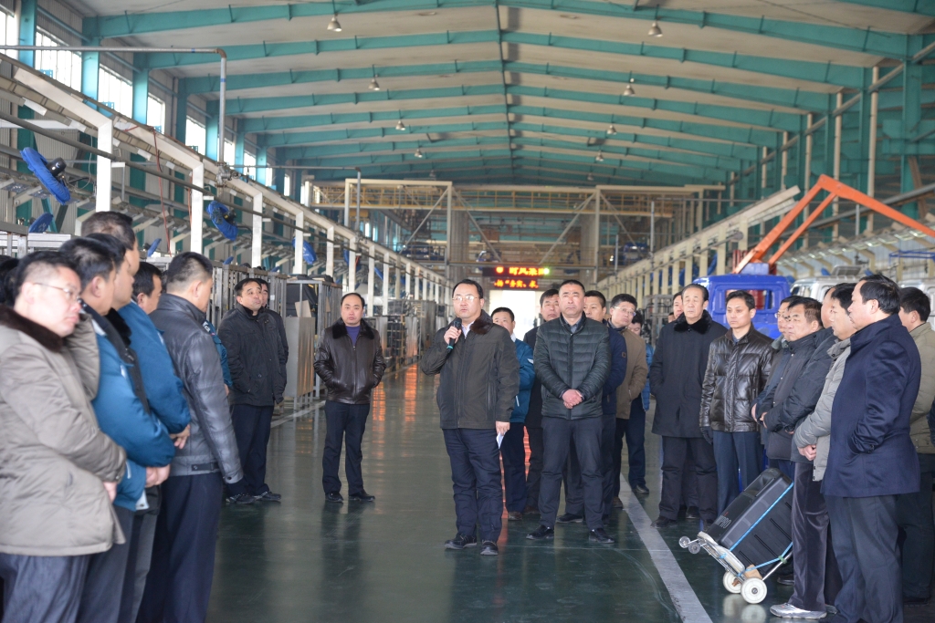 bwin必赢集团举行中层向导干部现场观摩活动